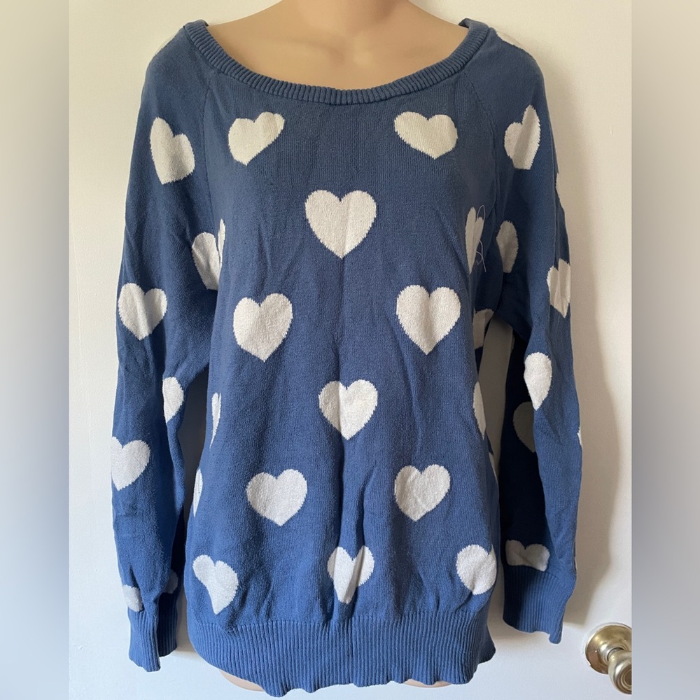 Torrid blue white heart pullover sweater size 1